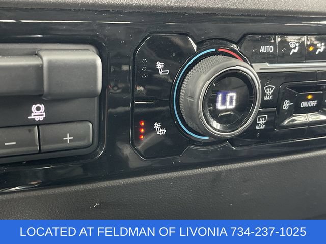 Used 2022 Chevrolet Silverado 1500 LT Trail Boss w/ LT Trail Boss Premium Package AWD/4WD image 37