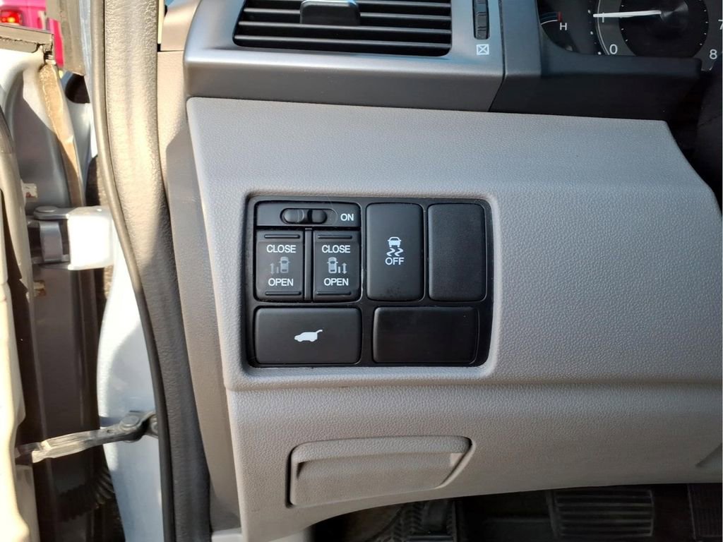 Used 2013 Honda Odyssey EX-L image 18
