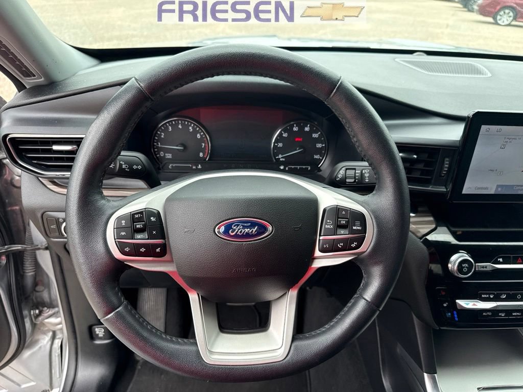 Used 2024 Ford Explorer Limited AWD/4WD image 11