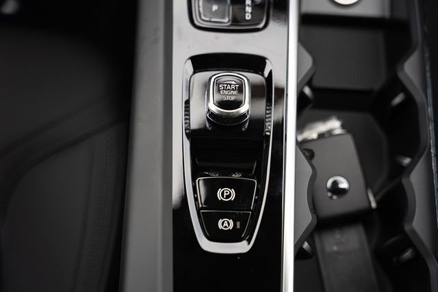 New 2026 Volvo XC60 B5 Plus w/ Protection Package Premier image 26