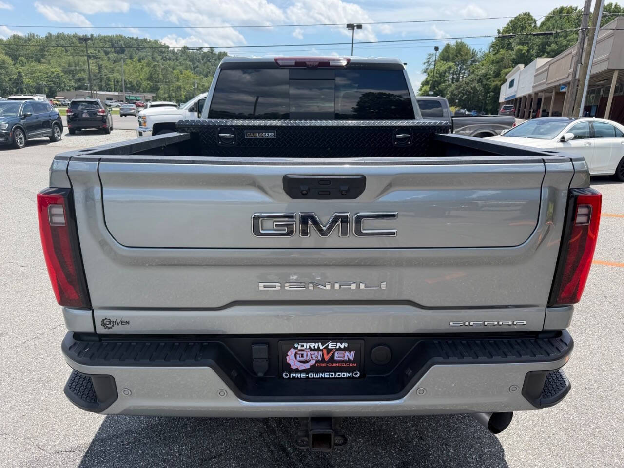Used 2024 GMC Sierra 2500 Denali Ultimate AWD/4WD image 7