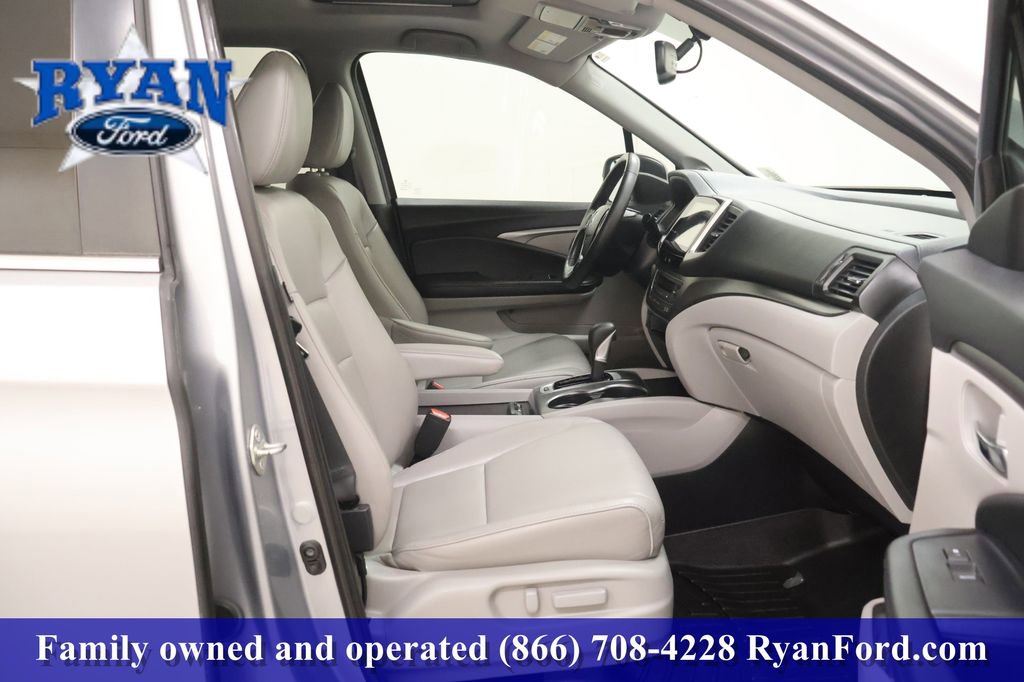 Used 2019 Honda Ridgeline RTL-T image 16