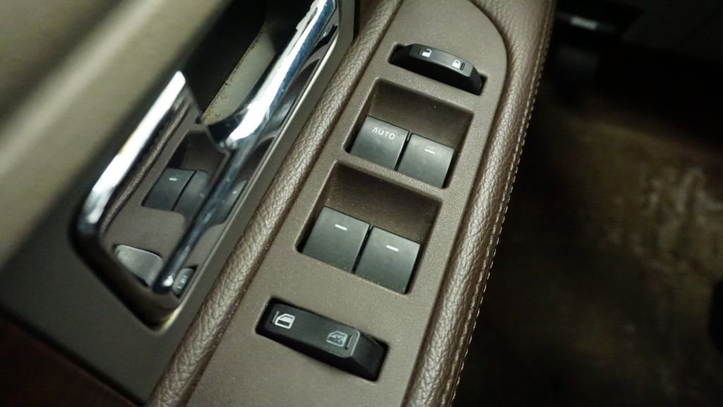 Used 2010 Ford F150 Platinum image 22