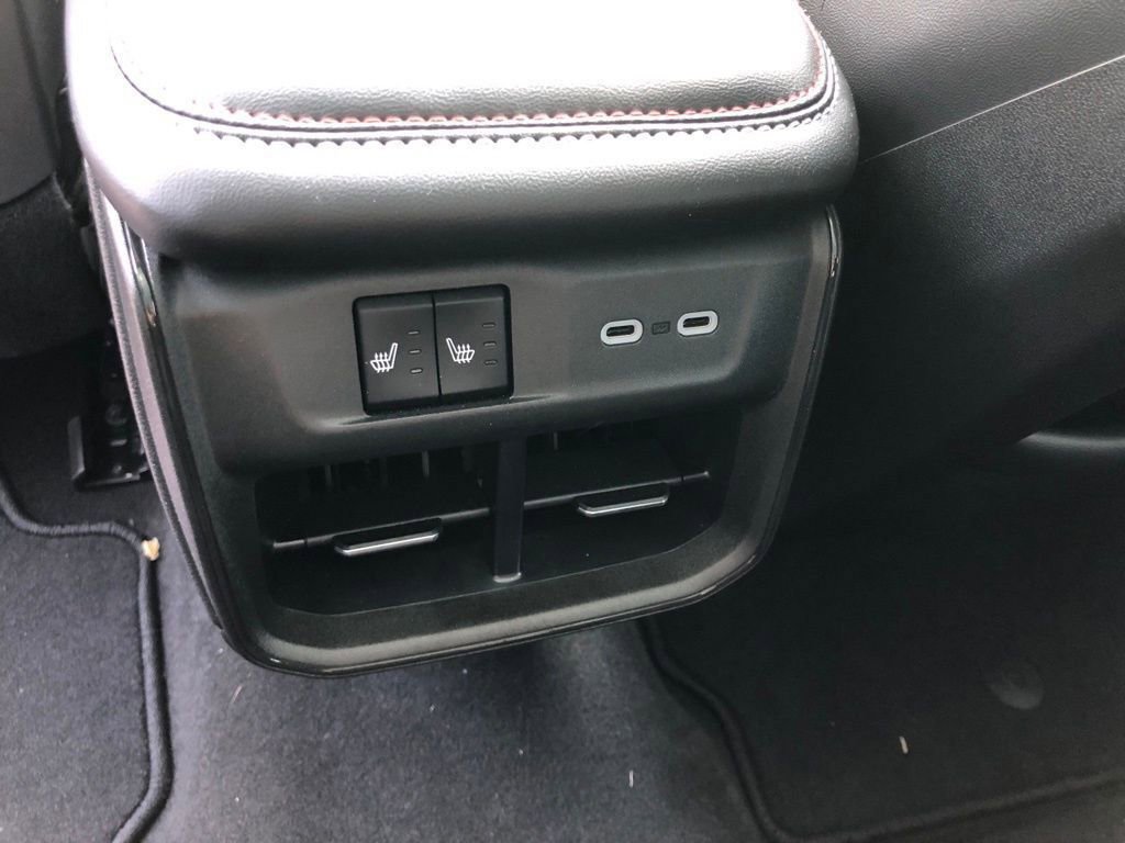 Used 2024 Dodge Charger R/T Scat Pack w/ Plus Group image 38