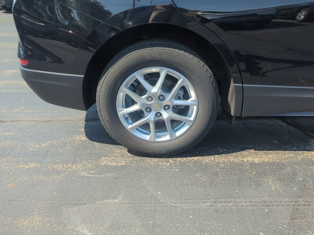 Certified 2024 Chevrolet Equinox LS FWD image 12