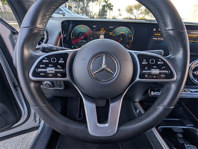 Used 2021 Mercedes-Benz GLB 250 image 26