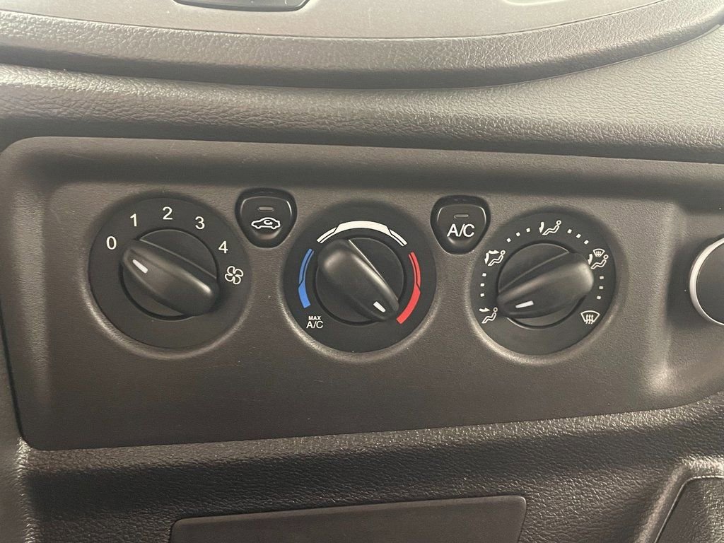 Used 2018 Ford Transit 350 XL image 22