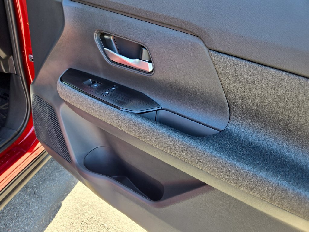 New 2027 Nissan Kicks SV FWD image 24
