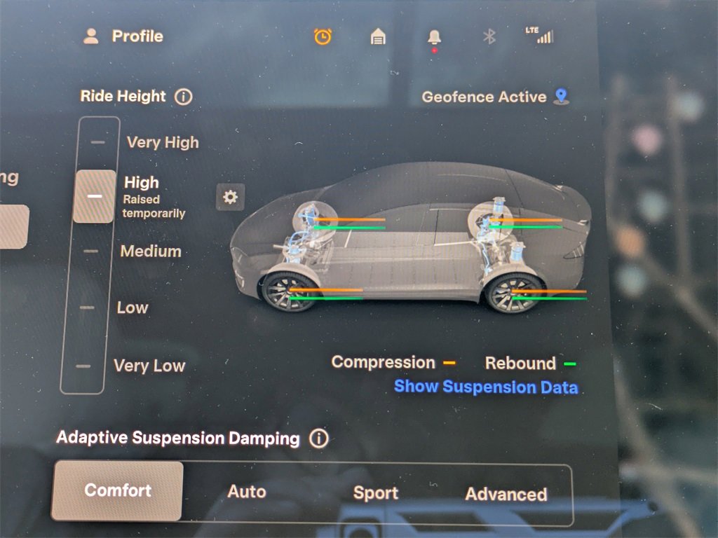 Used 2022 Tesla Model X Plaid image 31