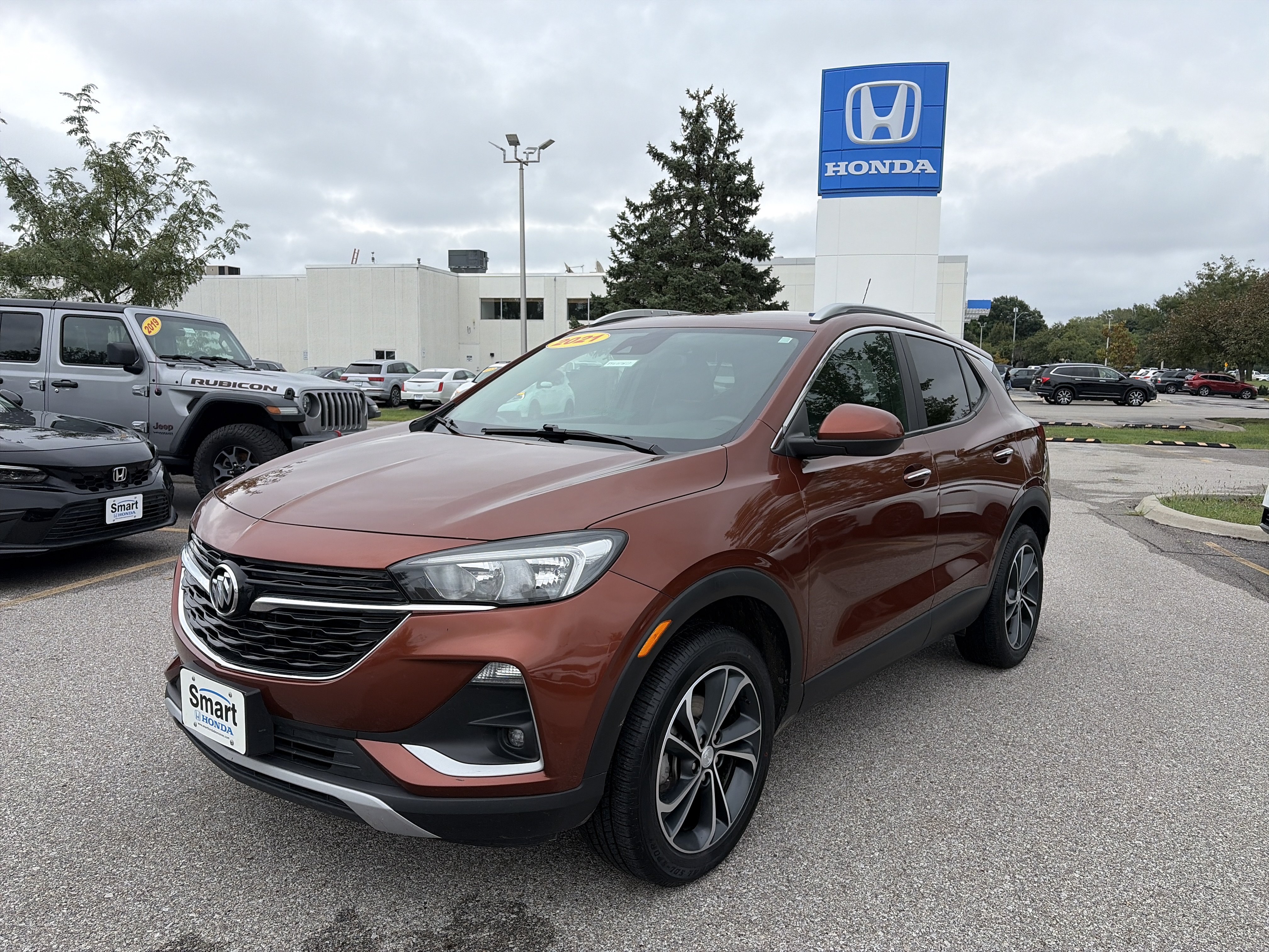 Used 2021 Buick Encore GX Select AWD/4WD image 1