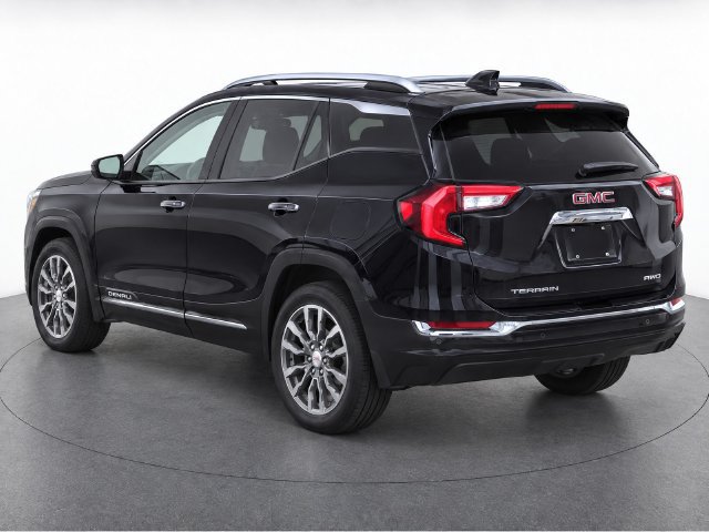 Used 2023 GMC Terrain Denali AWD/4WD image 3