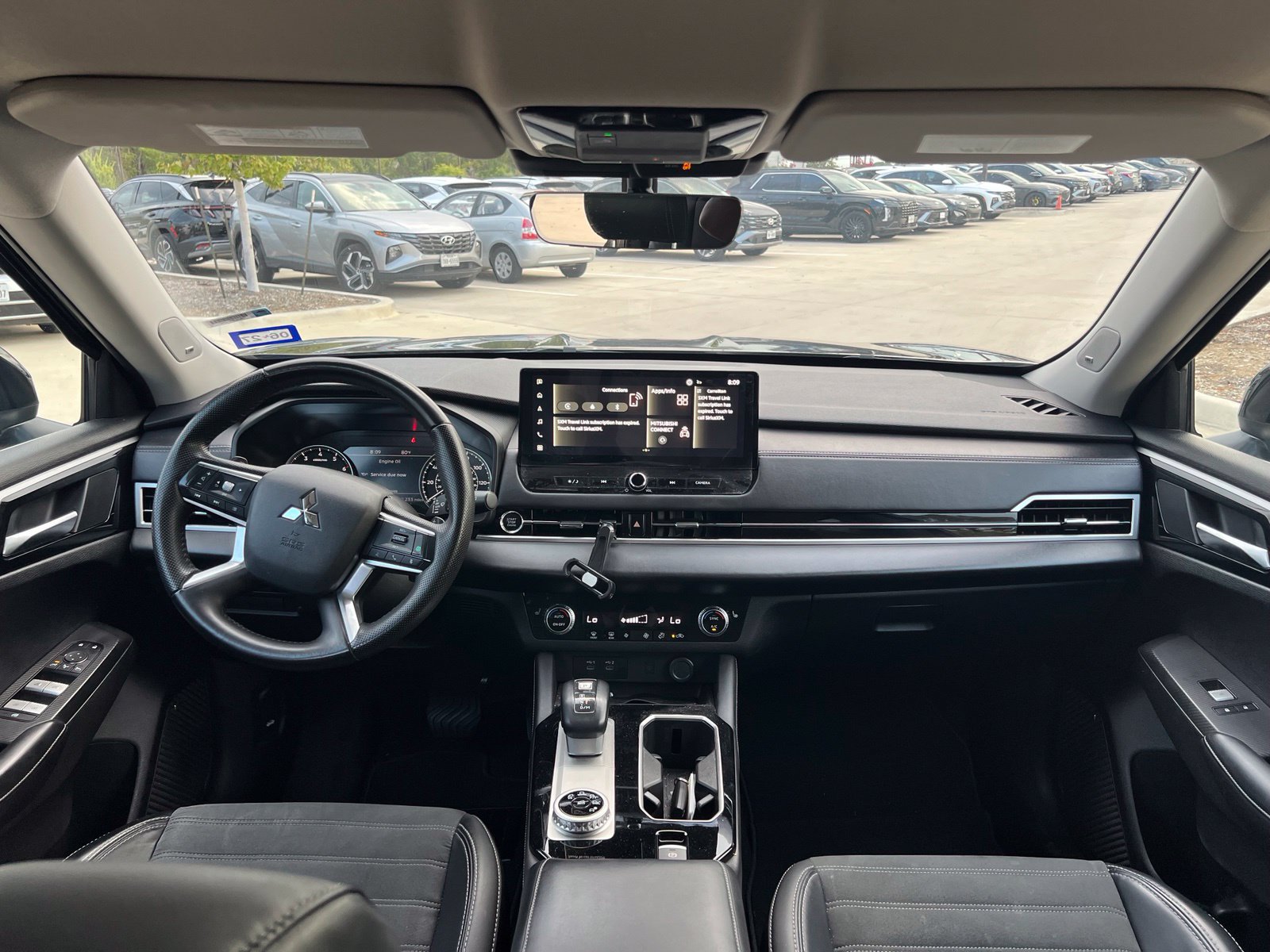 Used 2025 Mitsubishi Outlander SE FWD image 23