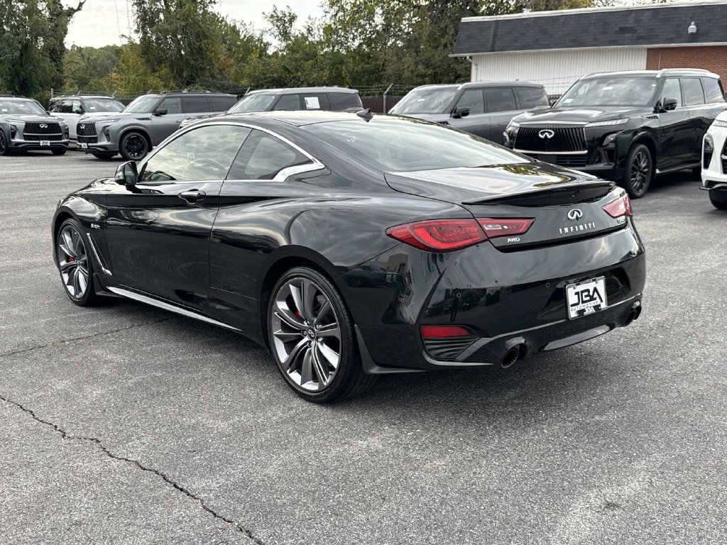 Used 2018 INFINITI Q60 Red Sport 400 w/ Sensory Package 3.0T Sport AWD/4WD image 24