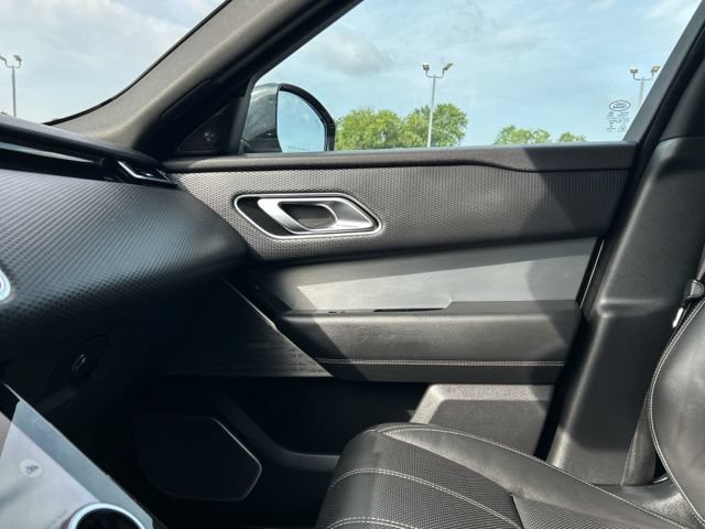 Used 2019 Land Rover Range Rover Velar R-Dynamic SE AWD/4WD image 49