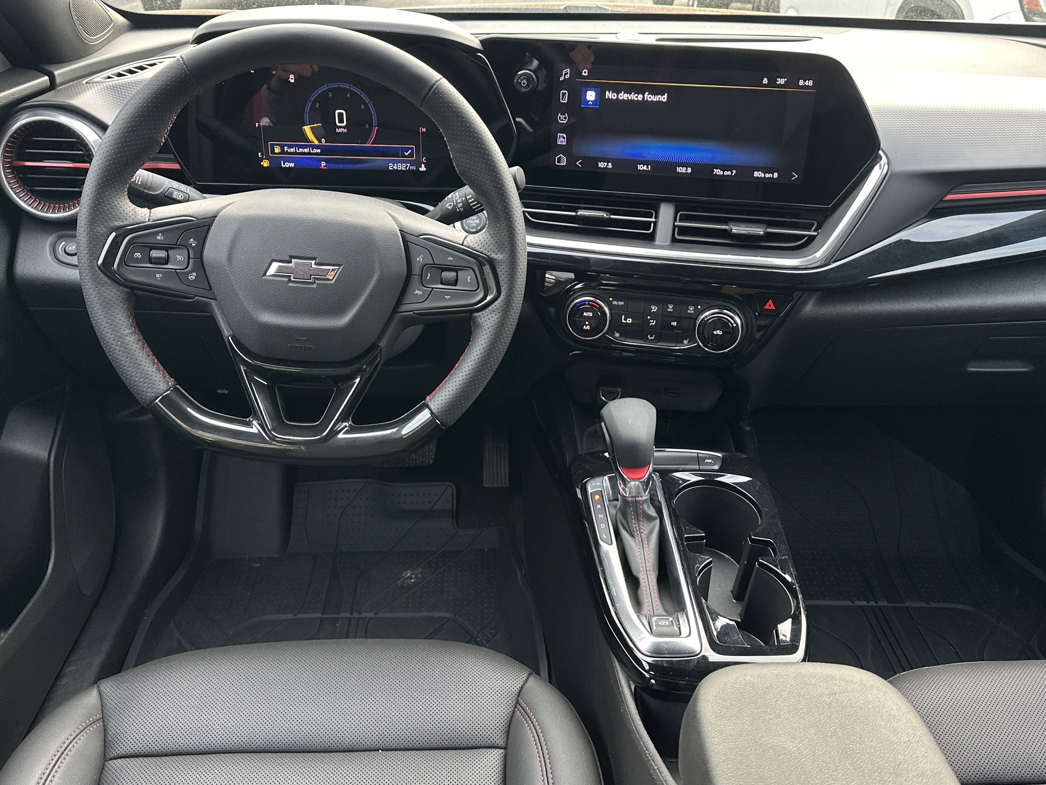 Certified 2025 Chevrolet Trax RS w/ Sunroof Package FWD image 20