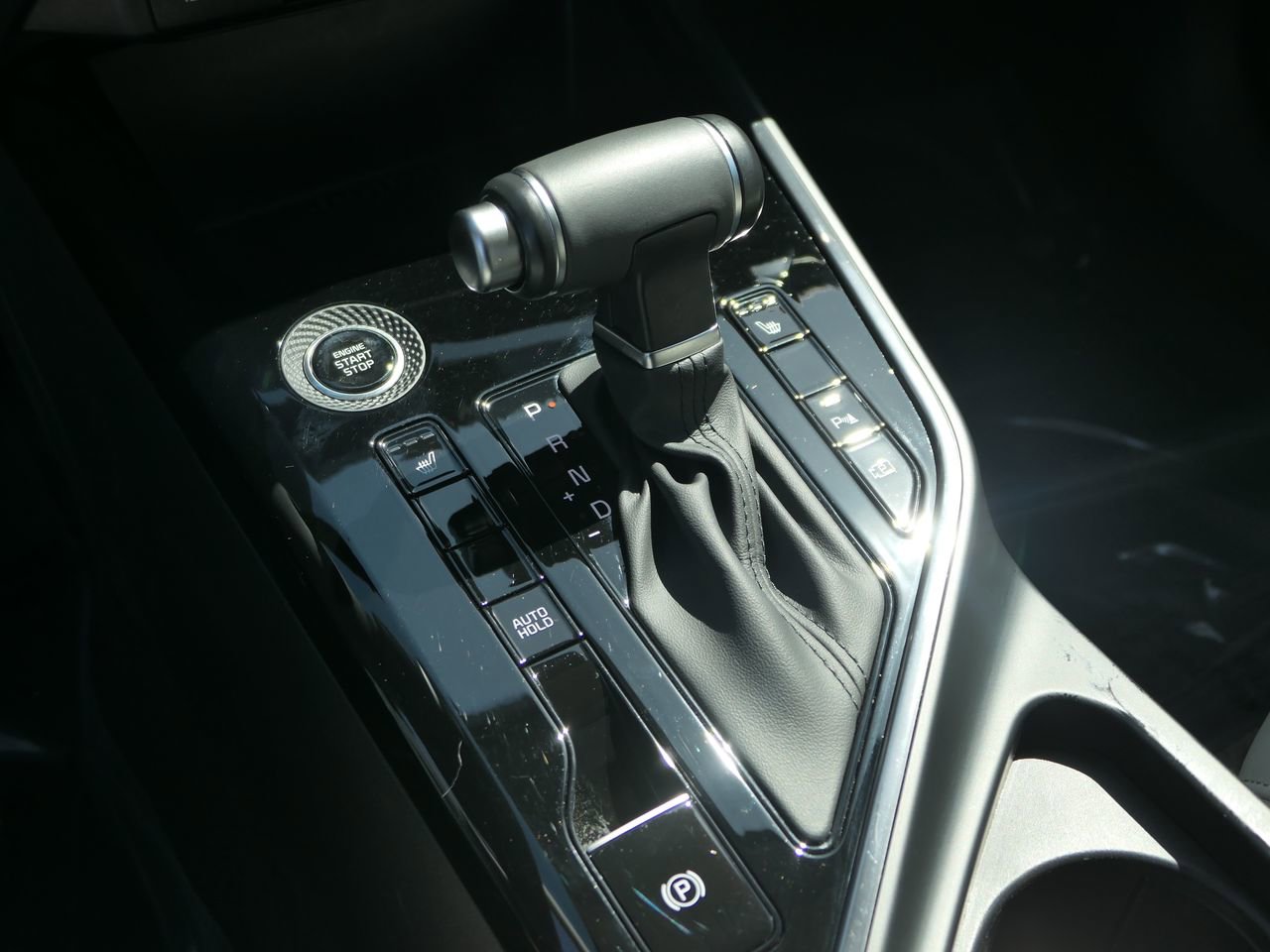 Used 2025 Kia Niro EX FWD image 21