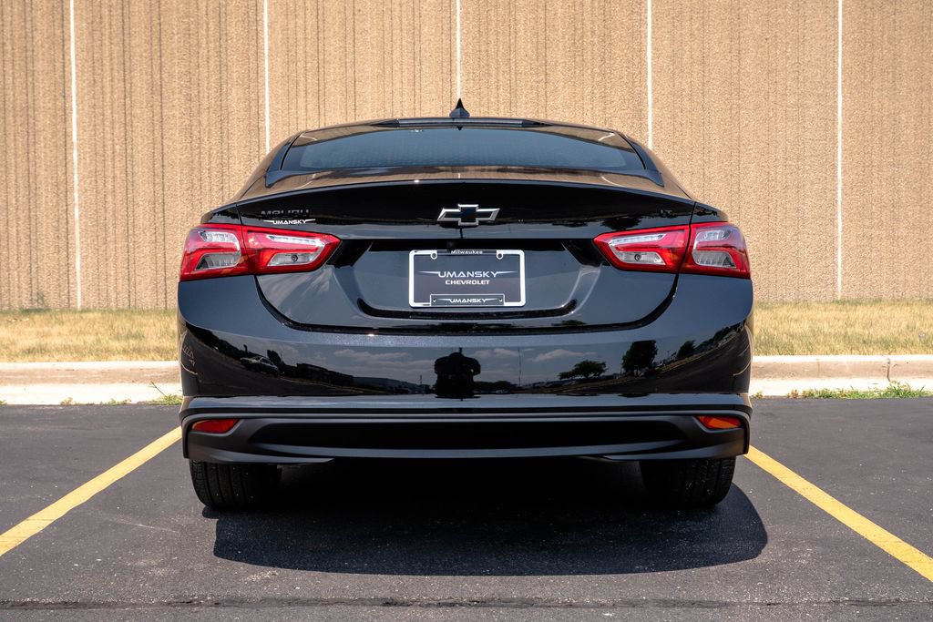Used 2023 Chevrolet Malibu LT w/ Midnight Edition FWD image 9