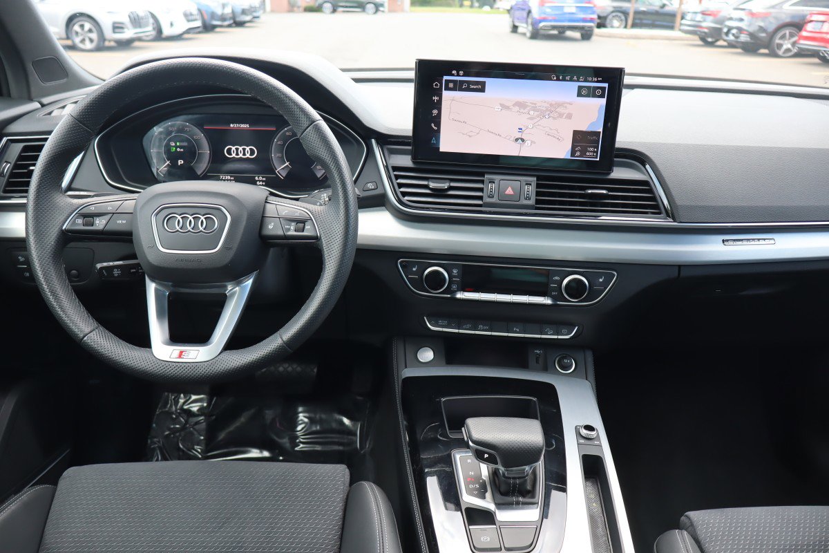 Used 2025 Audi Q5 e Premium Plus image 12