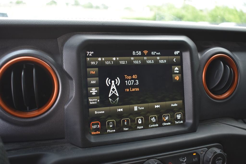 Used 2021 Jeep Gladiator Mojave AWD/4WD image 12