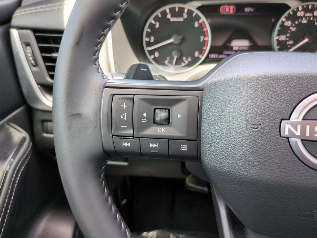 Certified 2026 Nissan Rogue SV FWD image 38