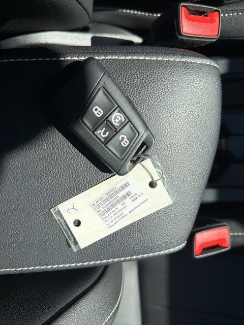 Used 2022 Volkswagen Tiguan SE image 26