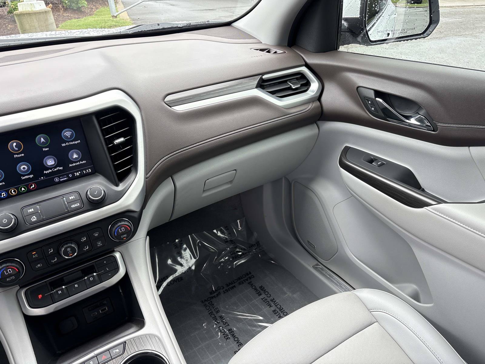 Used 2023 GMC Acadia SLT w/ Technology Package FWD image 30