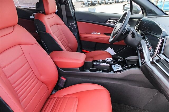 Used 2025 Kia Sportage SX Prestige image 14