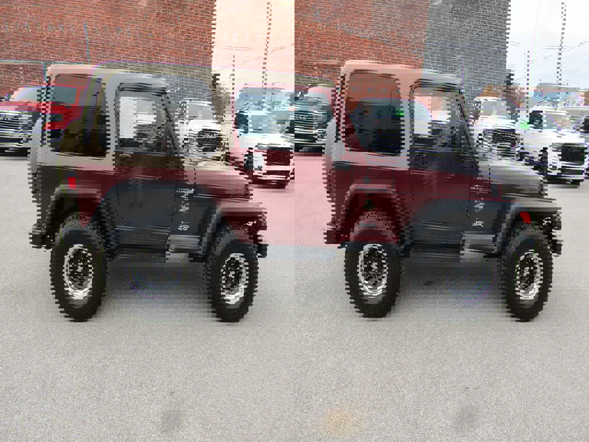 Used 2001 Jeep Wrangler Sahara image 2