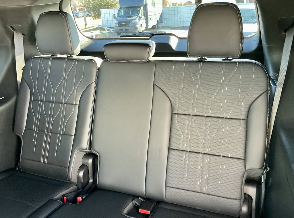 Used 2025 Buick Enclave Avenir w/ Super Cruise Package image 27