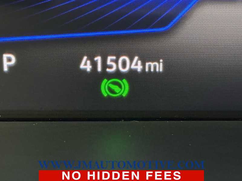 Used 2024 Volkswagen Tiguan SE image 23