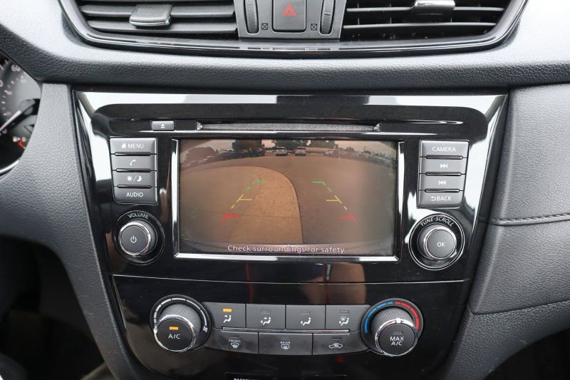 Used 2020 Nissan Rogue S image 13