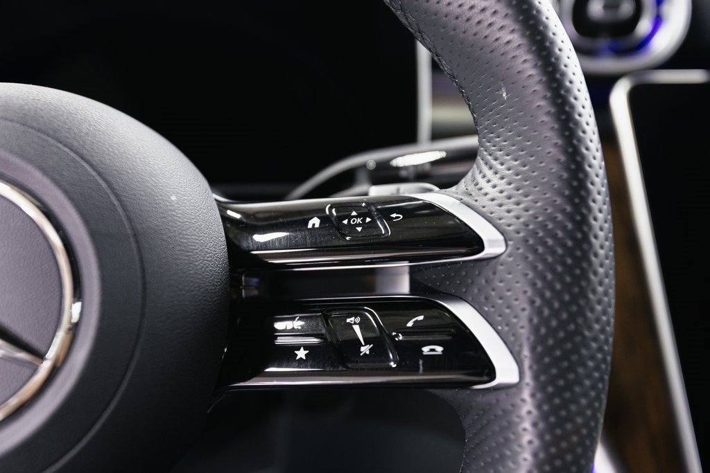 Used 2024 Mercedes-Benz CLE 300 4MATIC Cabriolet image 13