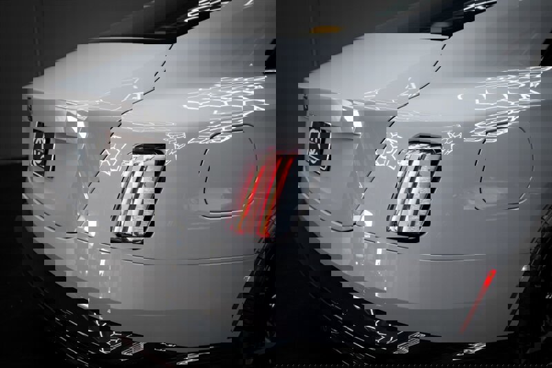 Used 2025 Rolls-Royce Spectre Black Badge w/ Spectre Enhancement Package image 7