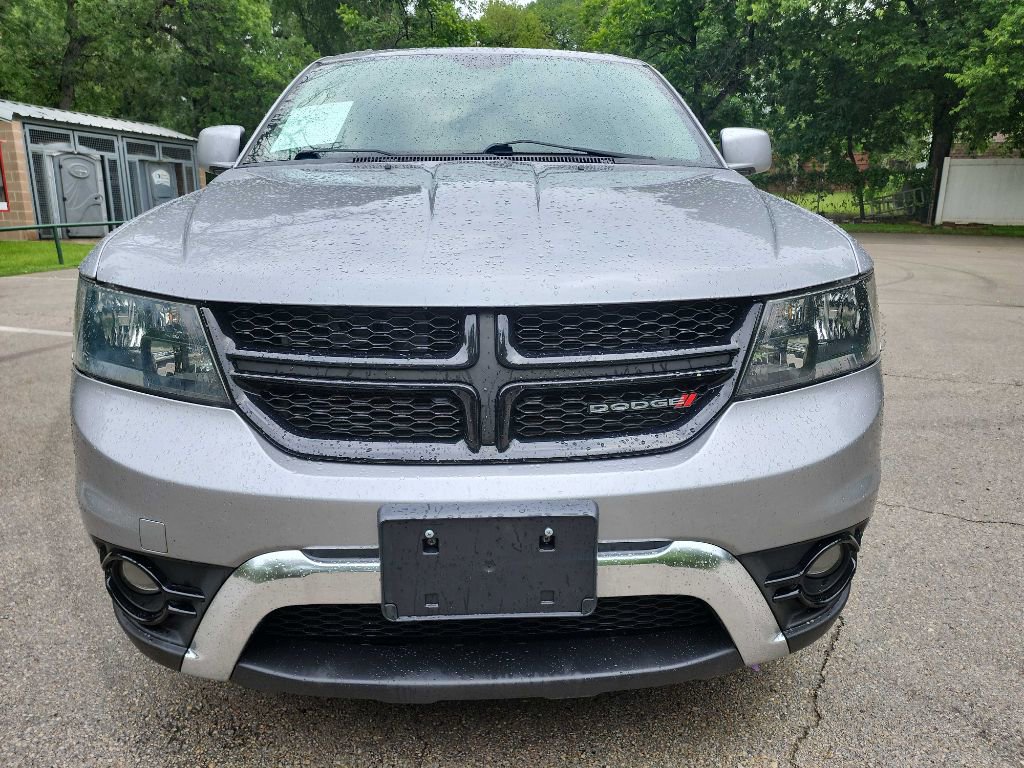 Used 2017 Dodge Journey Crossroad FWD image 2