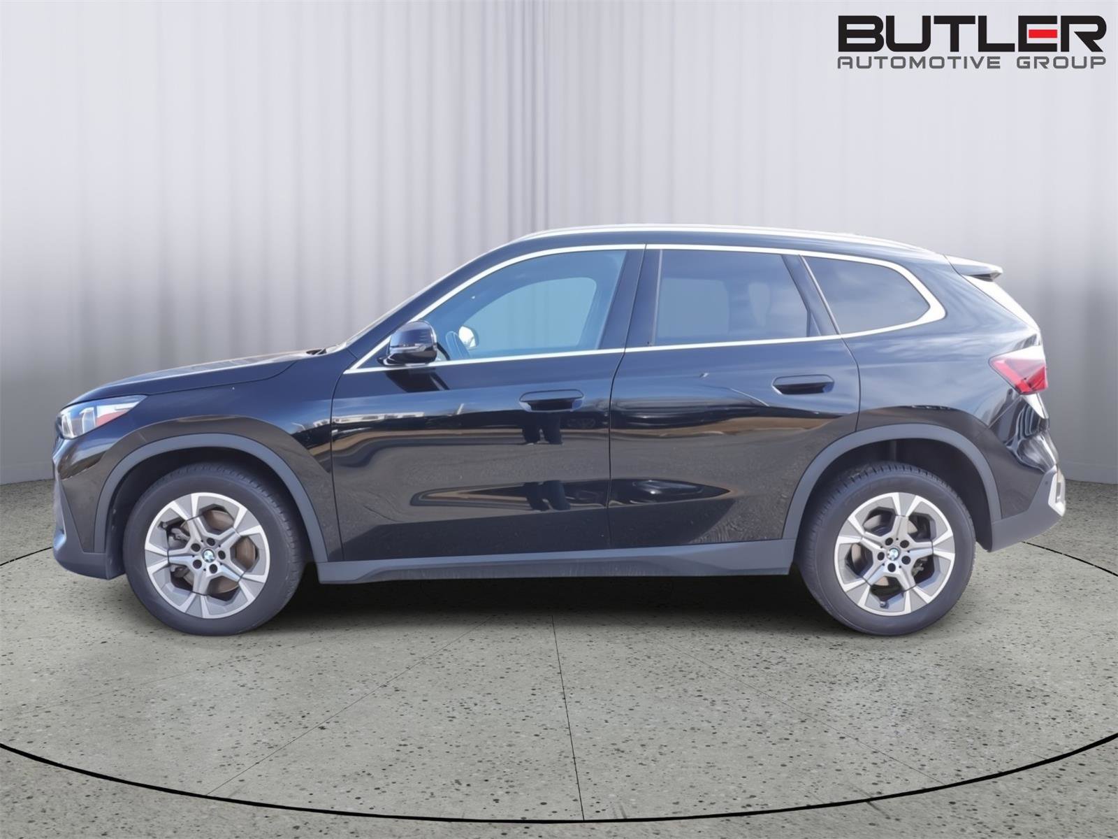 Used 2023 BMW X1 xDrive28i image 4