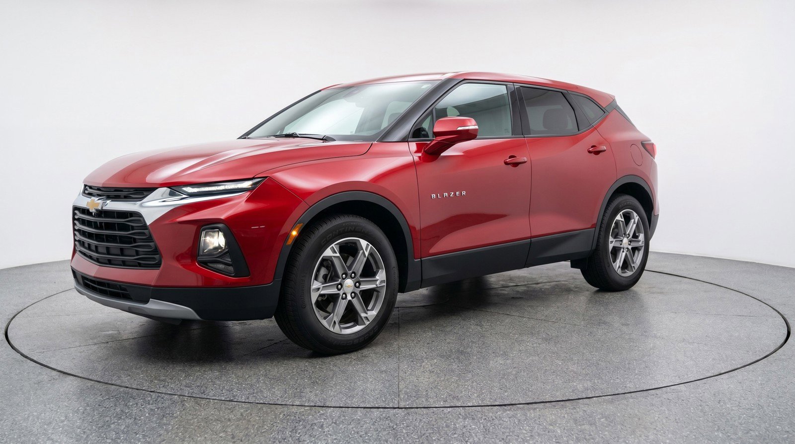 Used 2025 Chevrolet Blazer LT FWD image 3