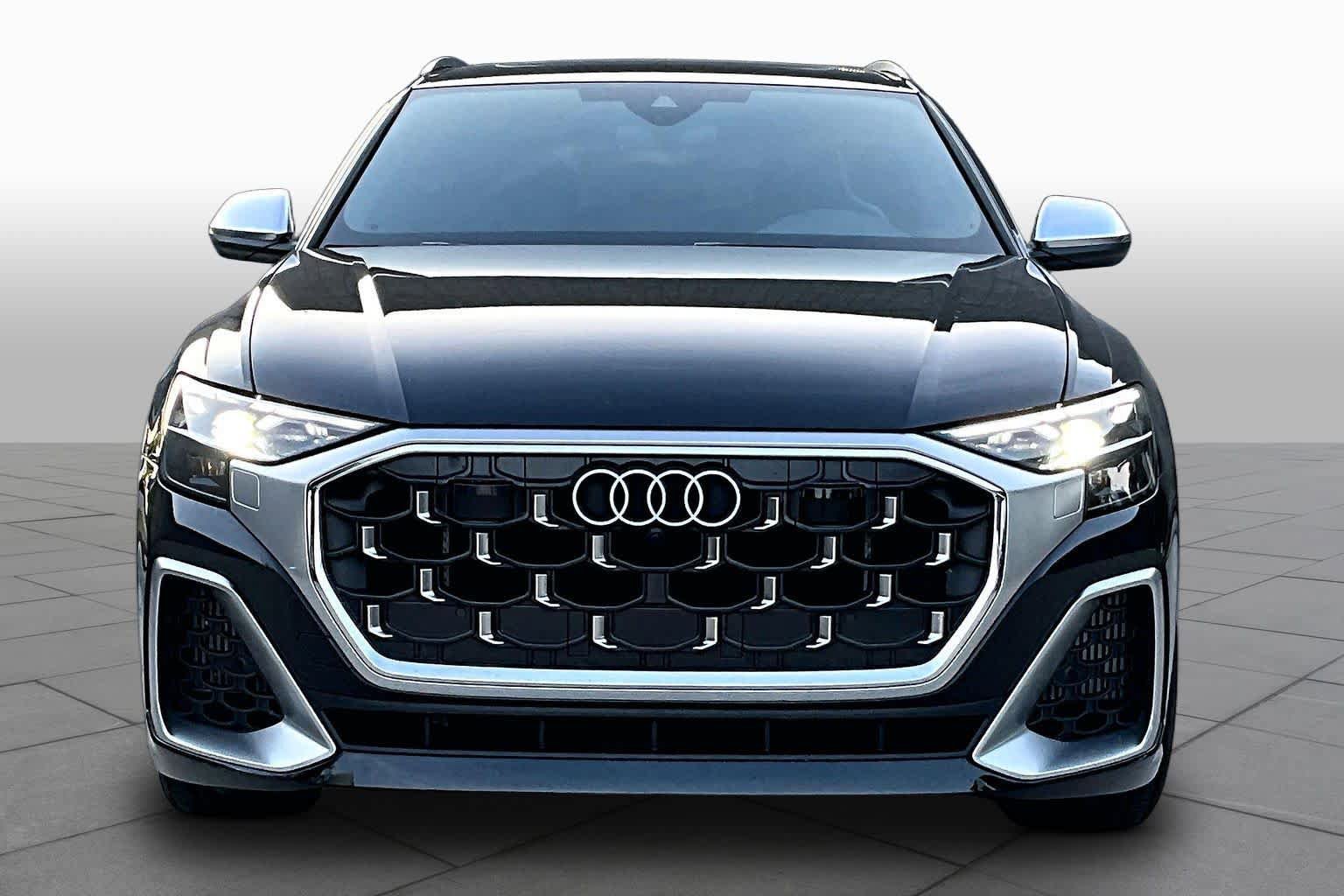 Used 2024 Audi SQ8 Premium Plus w/ S Sport Package AWD/4WD image 4