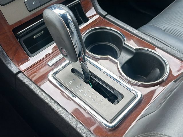 Used 2014 Lincoln Navigator 4WD image 17
