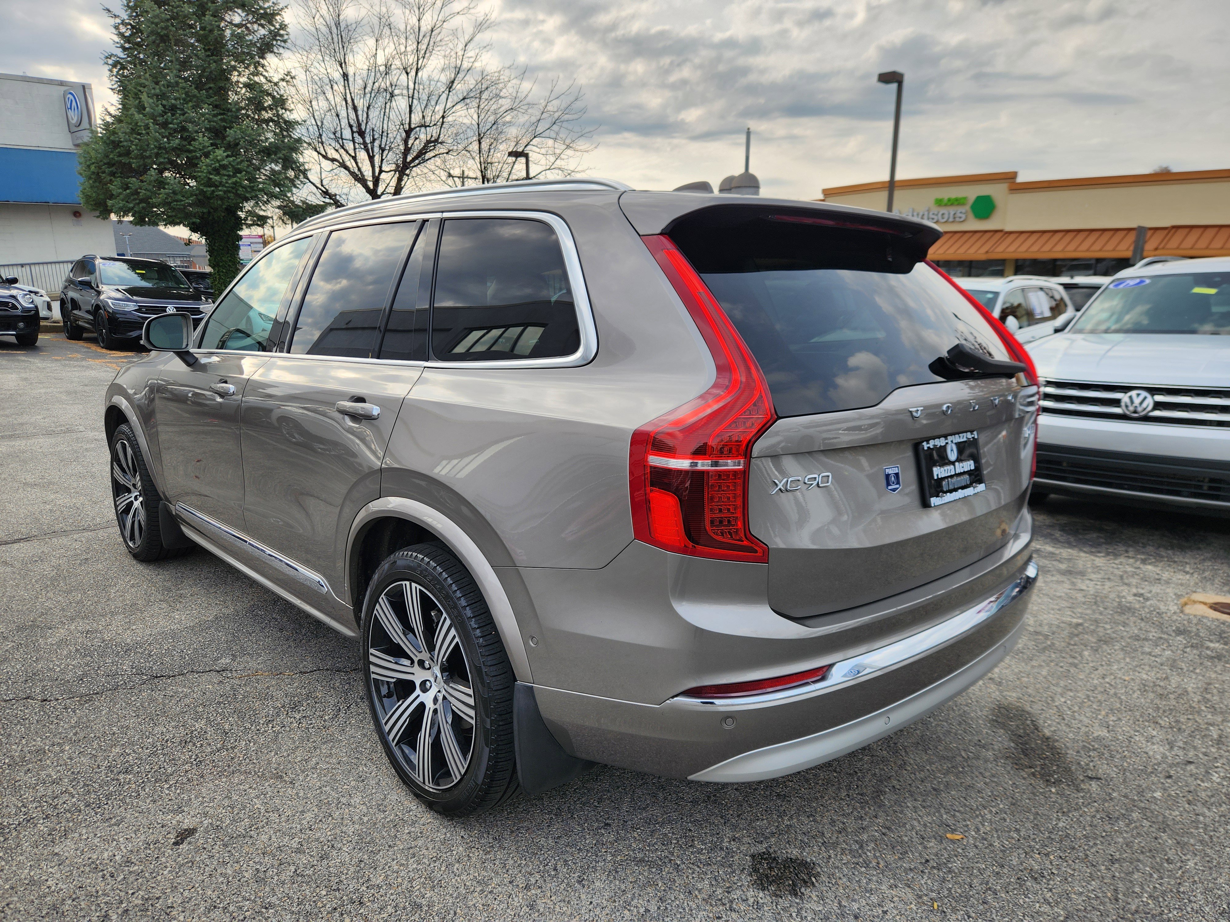 Used 2022 Volvo XC90 T6 Inscription w/ Advanced Package image 3