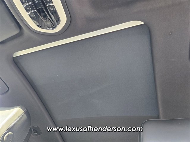 Used 2021 Porsche Macan image 11