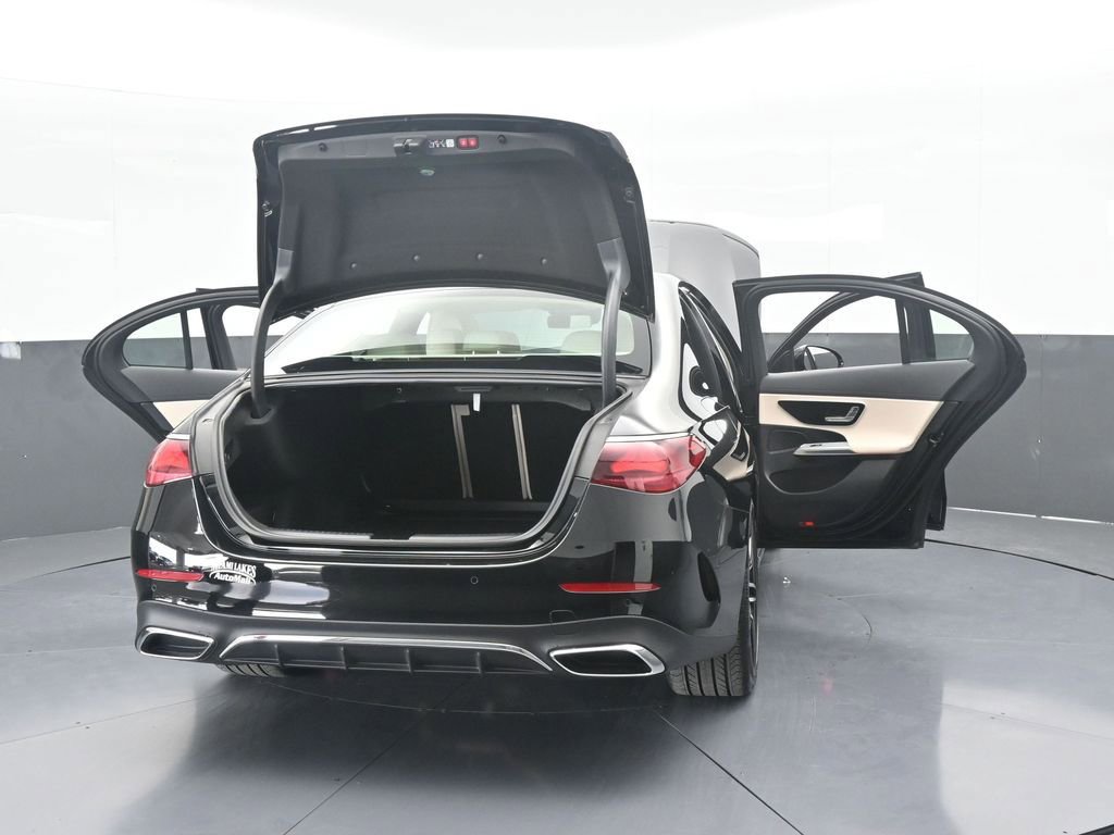 Used 2025 Mercedes-Benz E 350 4MATIC Sedan image 79