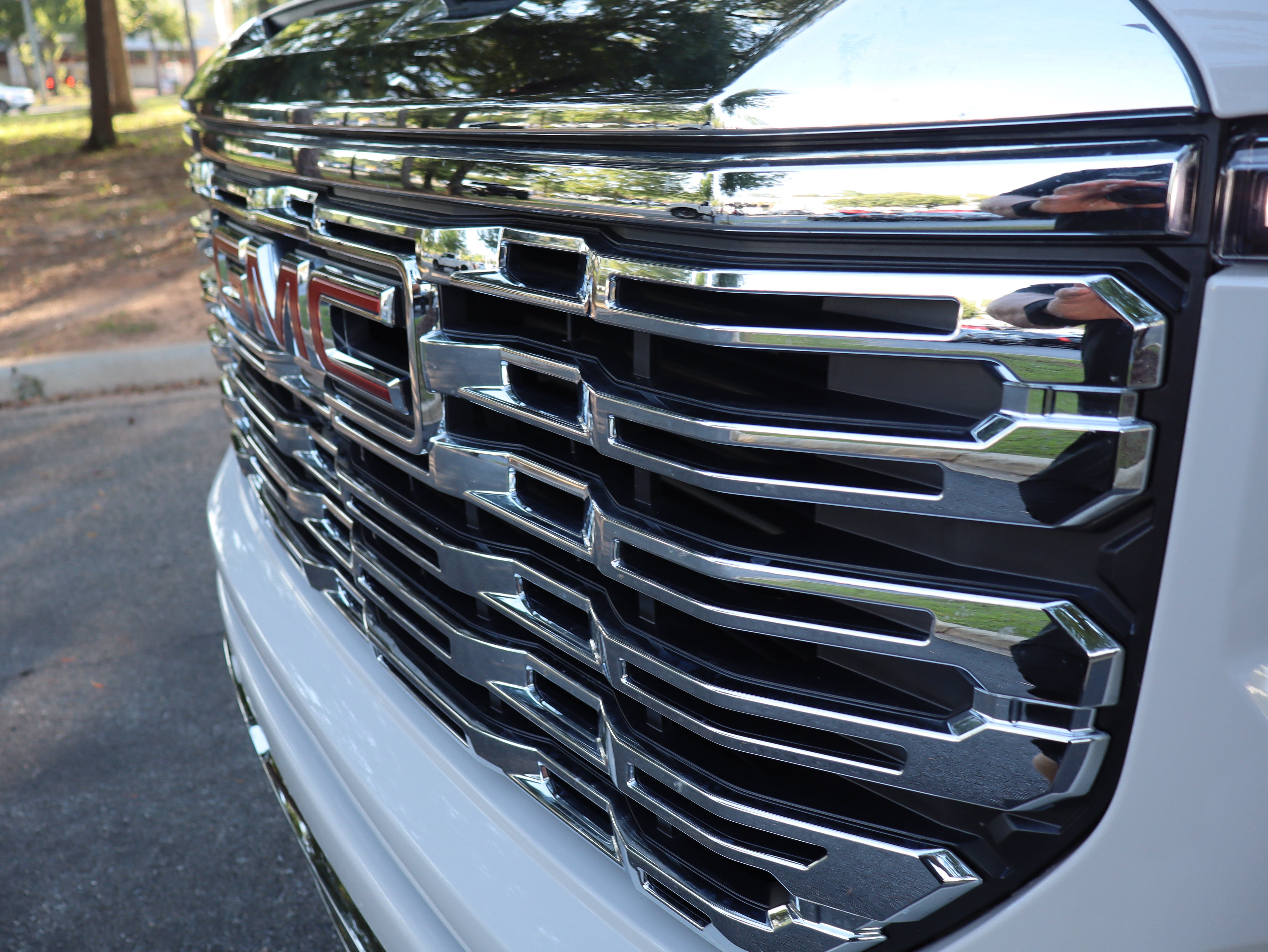 Used 2026 GMC Sierra 1500 Denali w/ Denali Reserve Package AWD/4WD image 14