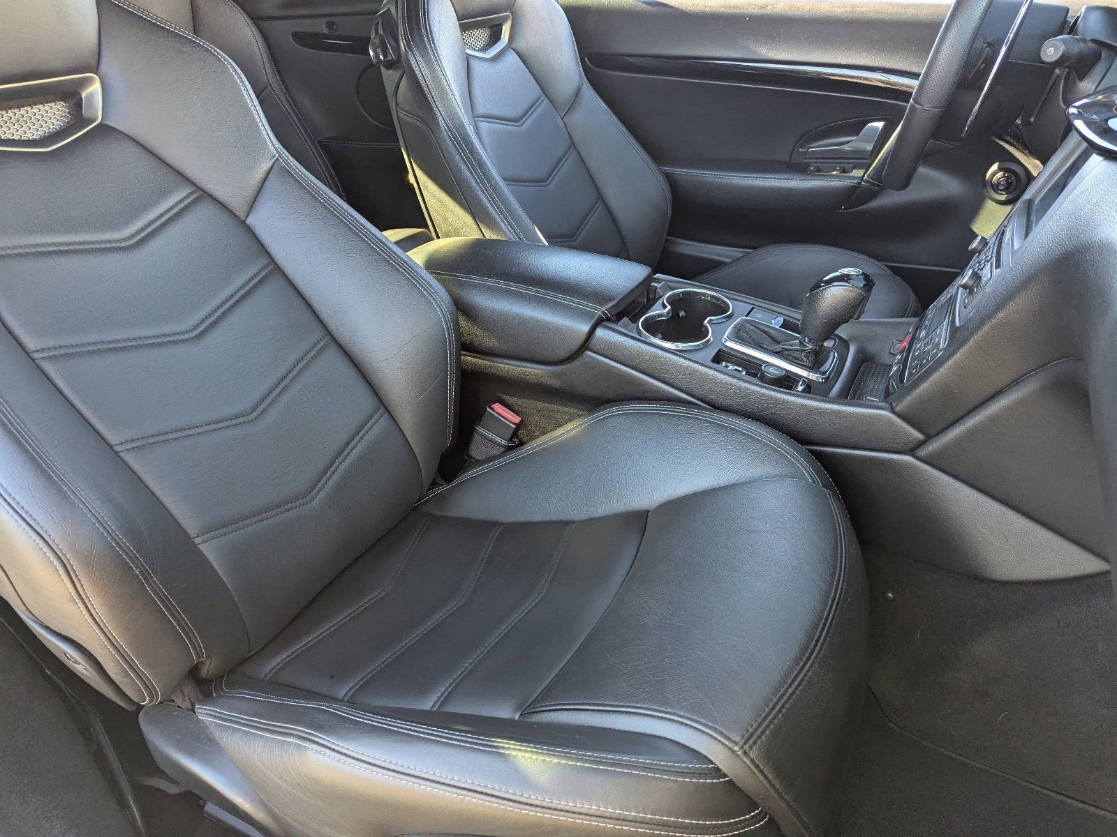 Used 2015 Maserati GranTurismo Sport image 11