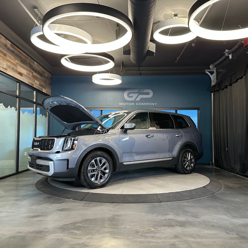 Used 2024 Kia Telluride LX AWD/4WD image 26