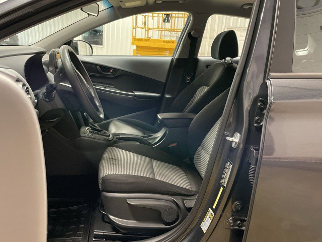 Used 2021 Hyundai Kona SE image 13