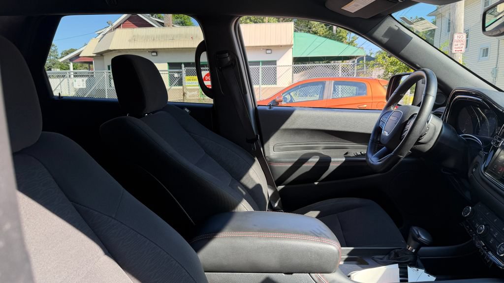 Used 2025 Dodge Durango GT RWD image 19