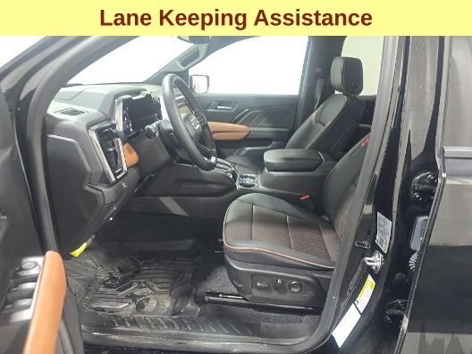 Used 2025 GMC Canyon AT4 w/ Technology Plus Package AWD/4WD image 8