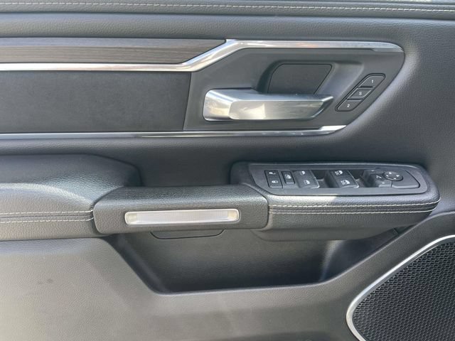 Used 2025 RAM 1500 Laramie AWD/4WD image 19