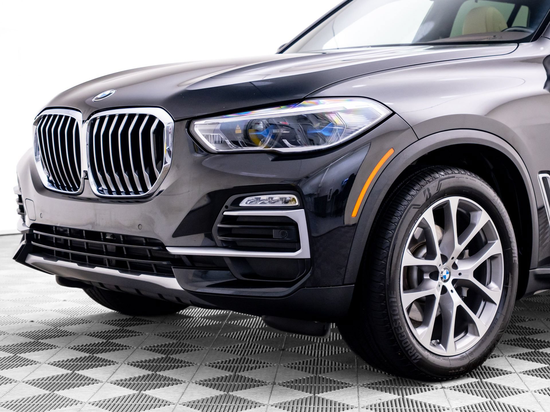Used 2019 BMW X5 xDrive40i w/ Executive Package AWD/4WD image 39