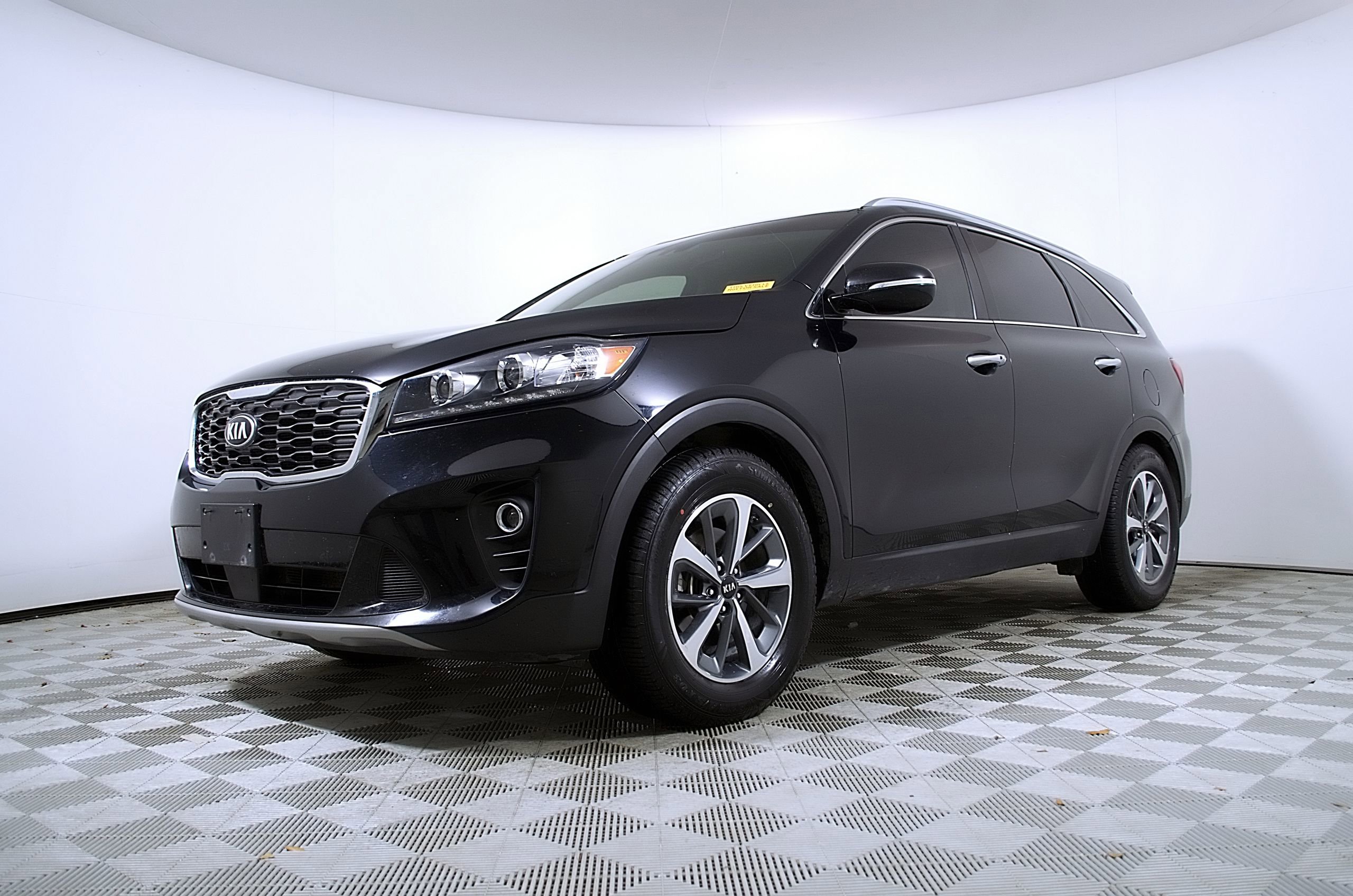 Used 2019 Kia Sorento EX FWD image 2